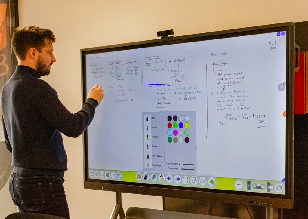 Tableau blanc interactif - ETI - InfiniSygn